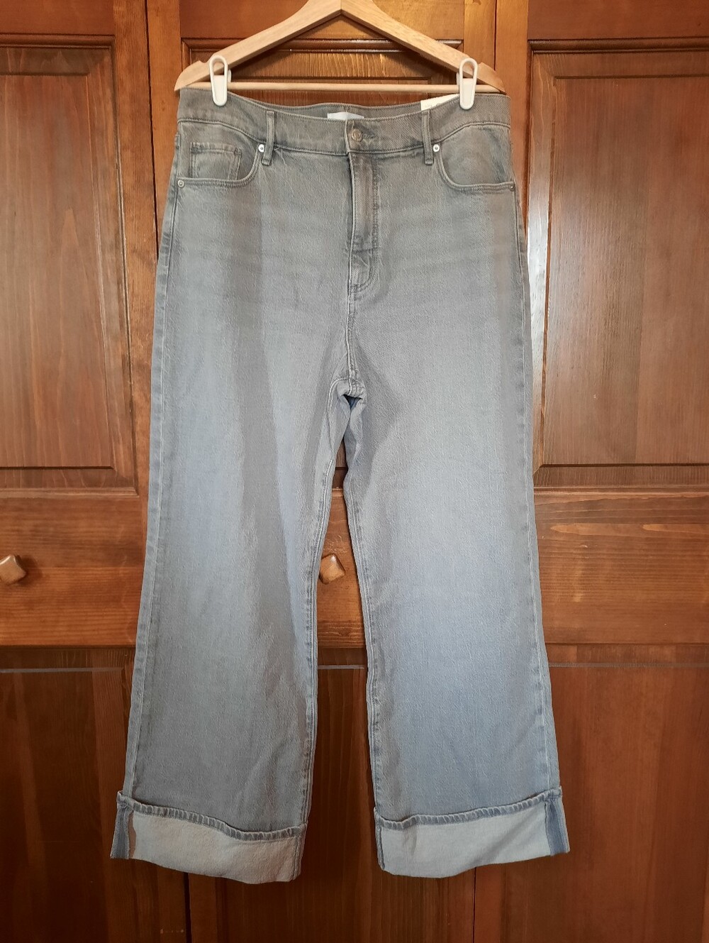 NWT Loft The Wide Leg High-Rise Faded Gray Wide Cuffed Denim Jeans Size 32/14
